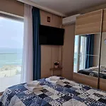 Apartament Promenada Sea View With Private Parking Năvodari