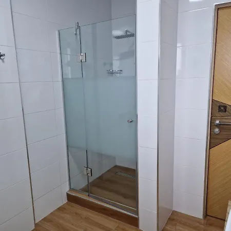 Promenada Sea View With Private Parking Apartmán *