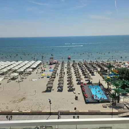 Апартаменты Promenada Sea View With Private Parking