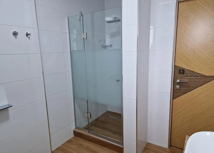 Promenada Sea View With Private Parking Апартаменты *